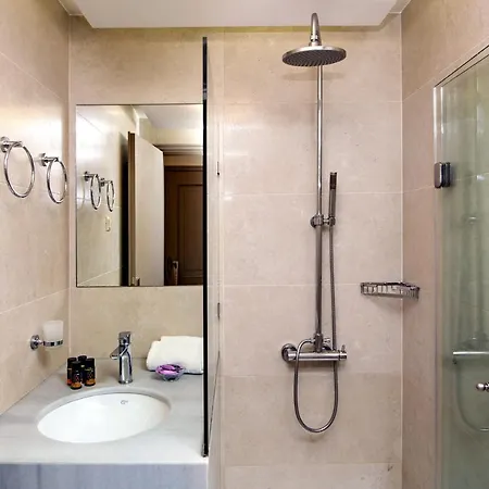 Lefka Apartmán Parigoria