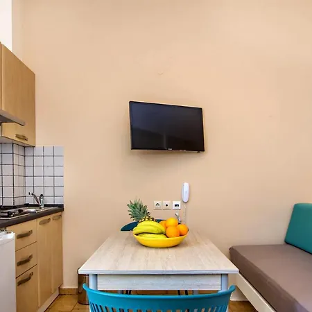 Apartmán Lefka Parigoria