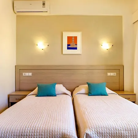 Lefka Apartmán Parigoria